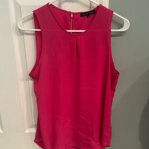 Violet & Claire Sleeveless Tunic Blouse